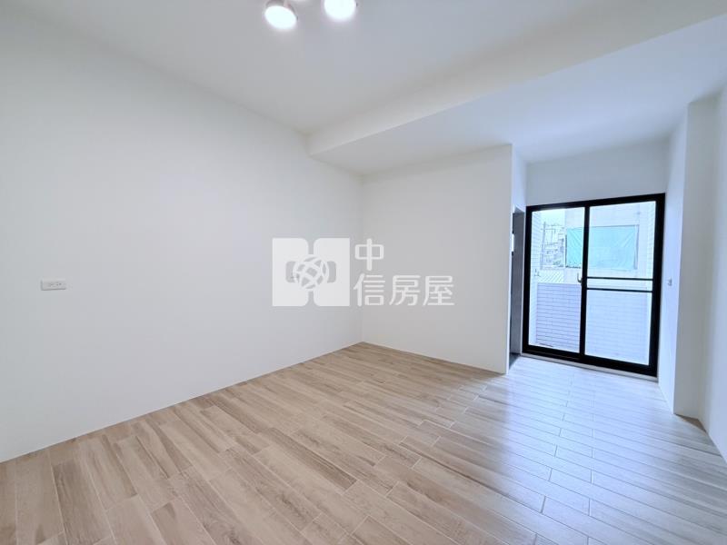 佳里靚雅白靜四套房透天房屋室內格局與周邊環境