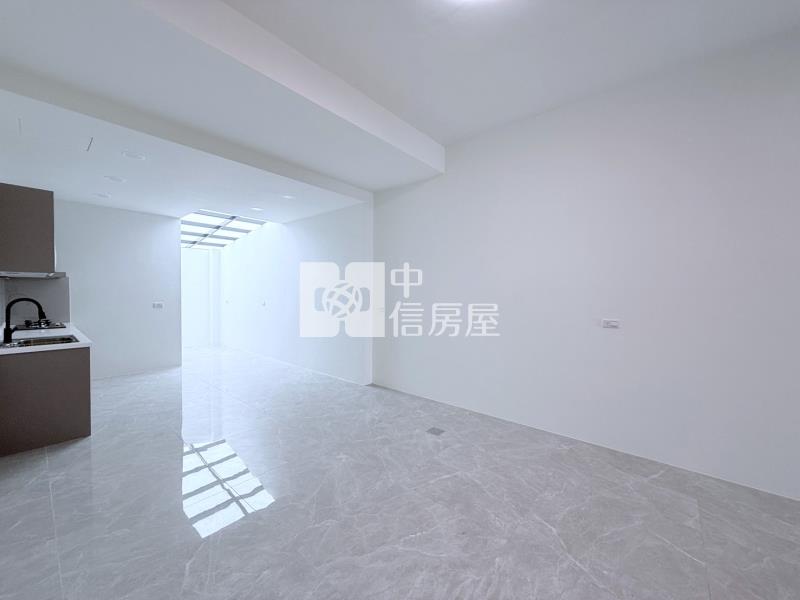 佳里靚雅白靜四套房透天房屋室內格局與周邊環境