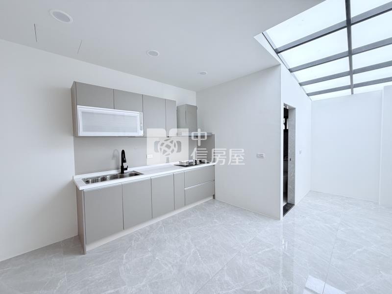 佳里靚雅白靜四套房透天房屋室內格局與周邊環境