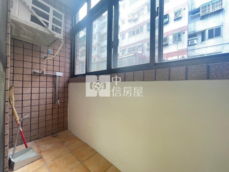 捷運大套房房屋室內格局與周邊環境
