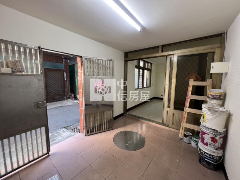 金陵路郵局旁大面寬透天房屋室內格局與周邊環境