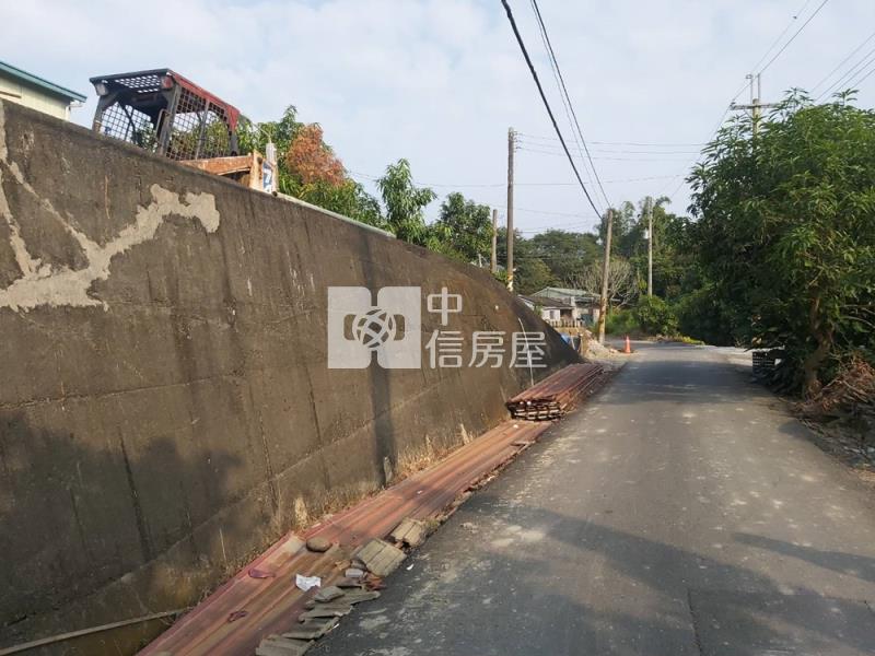 讓我們看雲去～丙種建地房屋室內格局與周邊環境