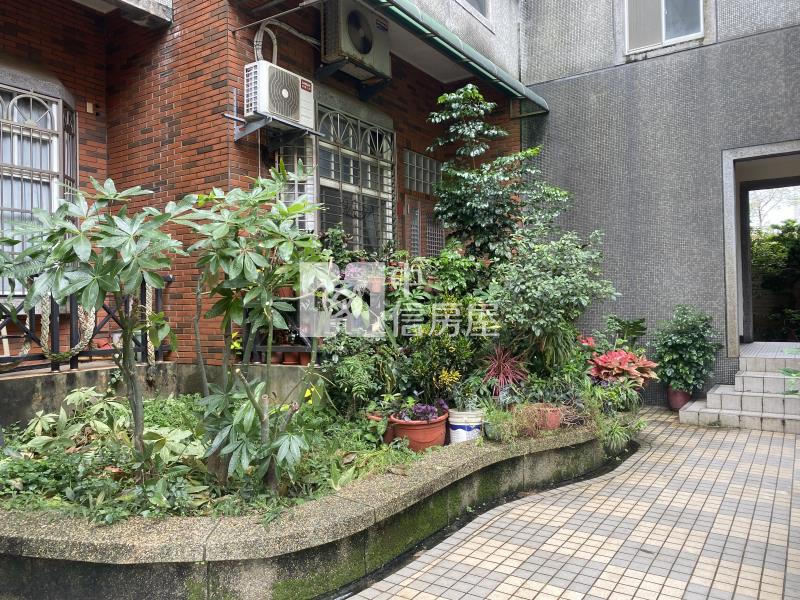 【安家】新坡市區下疊別墅+車位房屋室內格局與周邊環境