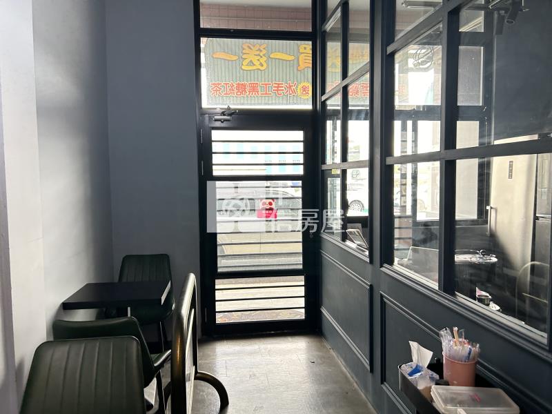 桃園觀音中正路優質美透店房屋室內格局與周邊環境