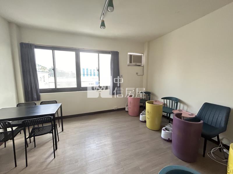 桃園觀音中正路優質美透店房屋室內格局與周邊環境