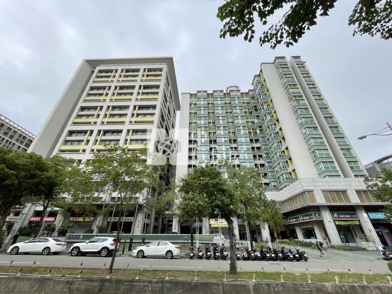 藍海帝王戶氣派景觀純辦坡平車房屋室內格局與周邊環境