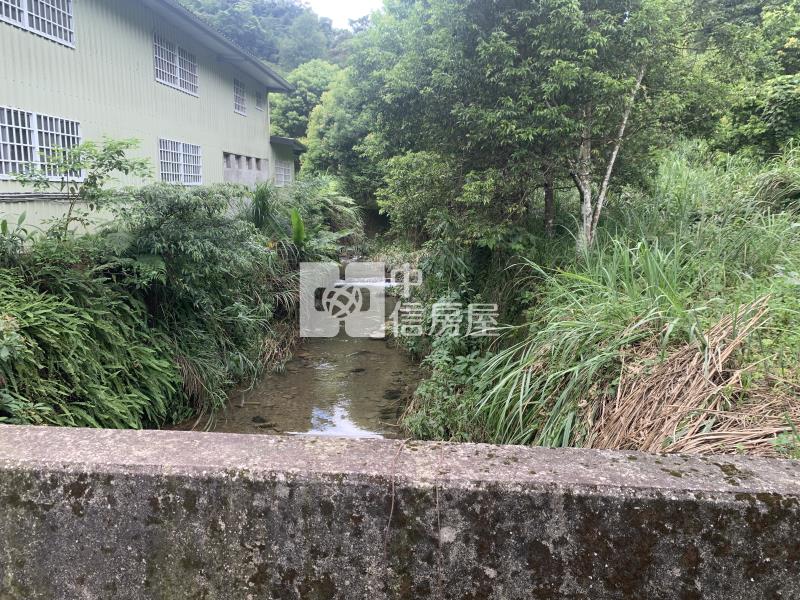 新竹縣尖石鄉原保地房屋室內格局與周邊環境
