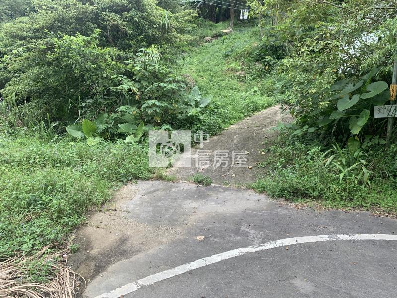 新竹縣尖石鄉原保地房屋室內格局與周邊環境
