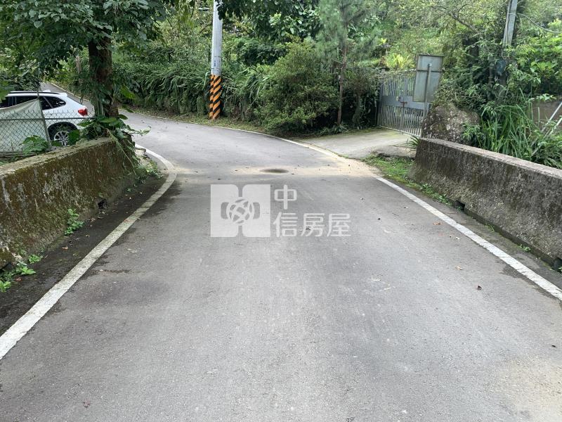 新竹縣尖石鄉原保地房屋室內格局與周邊環境