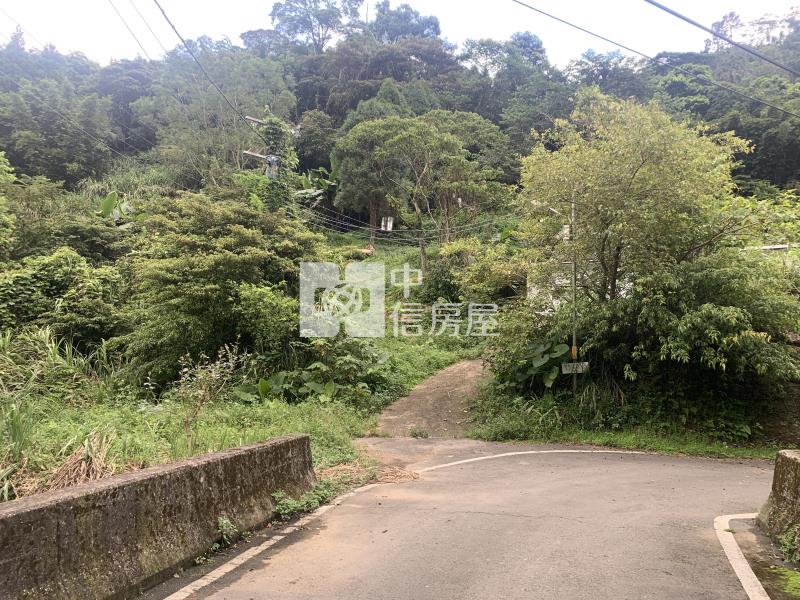 新竹縣尖石鄉原保地房屋室內格局與周邊環境