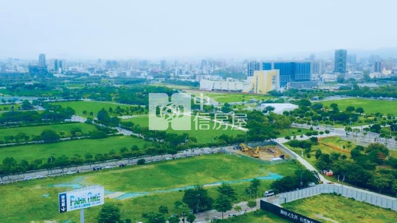 水湳大地坪前院停車透天房屋室內格局與周邊環境