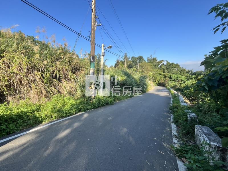 新社雙翠潭旁雙面臨路農地房屋室內格局與周邊環境