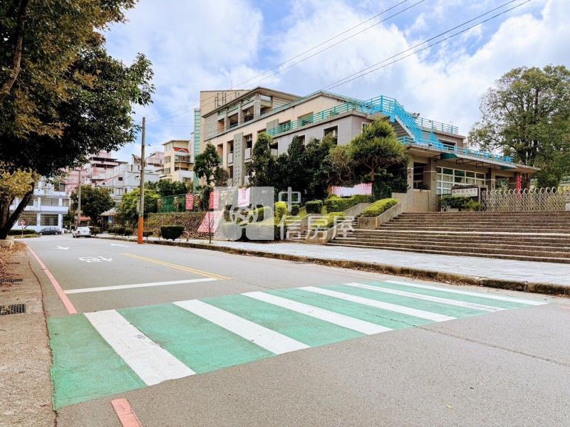 【安家】正雙學區旁邊間雙車優質透天房屋室內格局與周邊環境