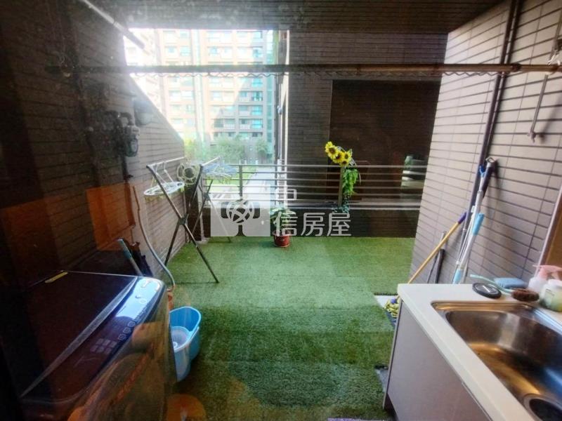 正藝文特區高檔裝潢露台3改2房車房屋室內格局與周邊環境