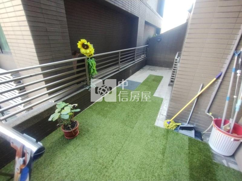 正藝文特區高檔裝潢露台3改2房車房屋室內格局與周邊環境