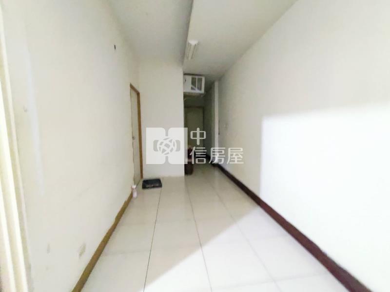 正五權南路臨路金樓店房屋室內格局與周邊環境