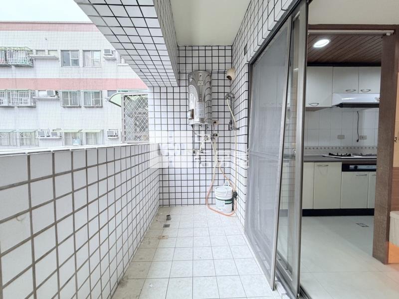 復華商圈高樓層三房已租車位房屋室內格局與周邊環境
