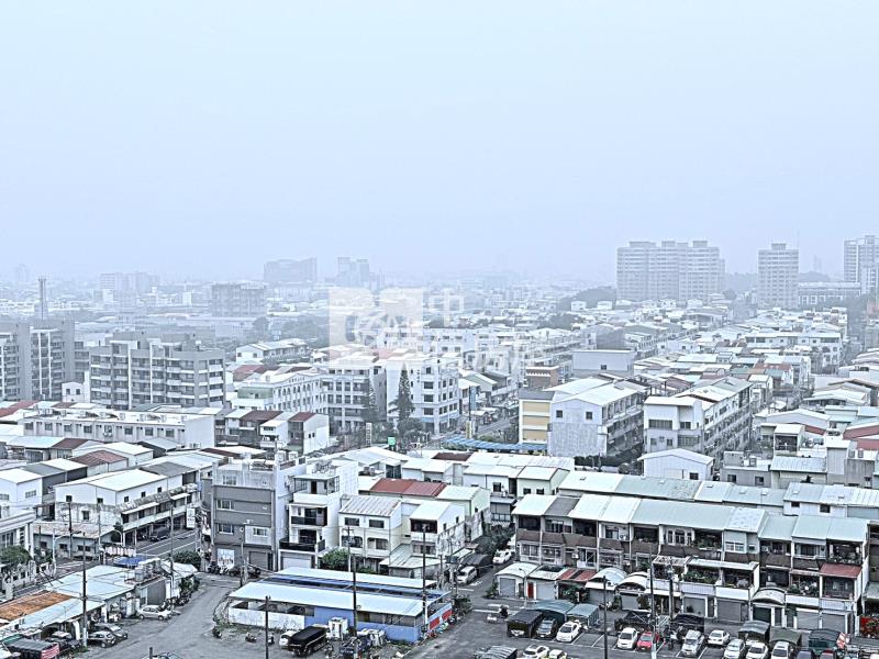 復華商圈高樓層三房已租車位房屋室內格局與周邊環境