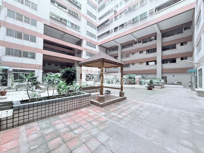 復華商圈高樓層三房已租車位房屋室內格局與周邊環境