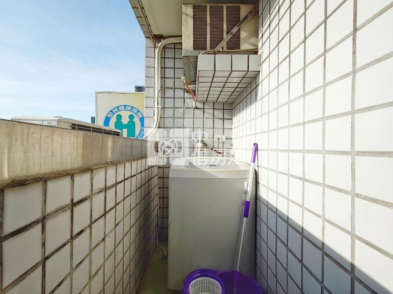 水湳中清裝潢兩房美廈房屋室內格局與周邊環境