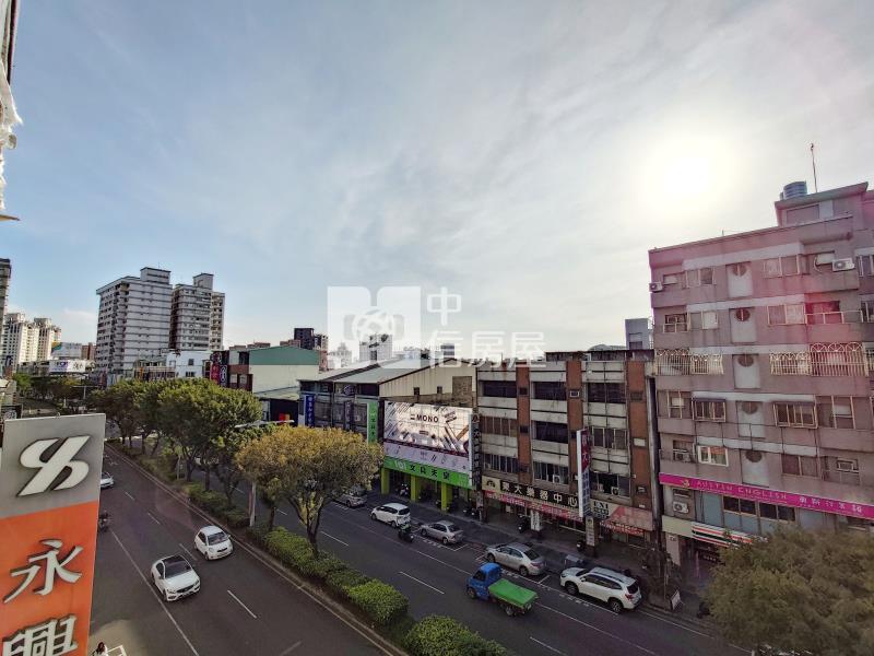 水湳中清裝潢兩房美廈房屋室內格局與周邊環境