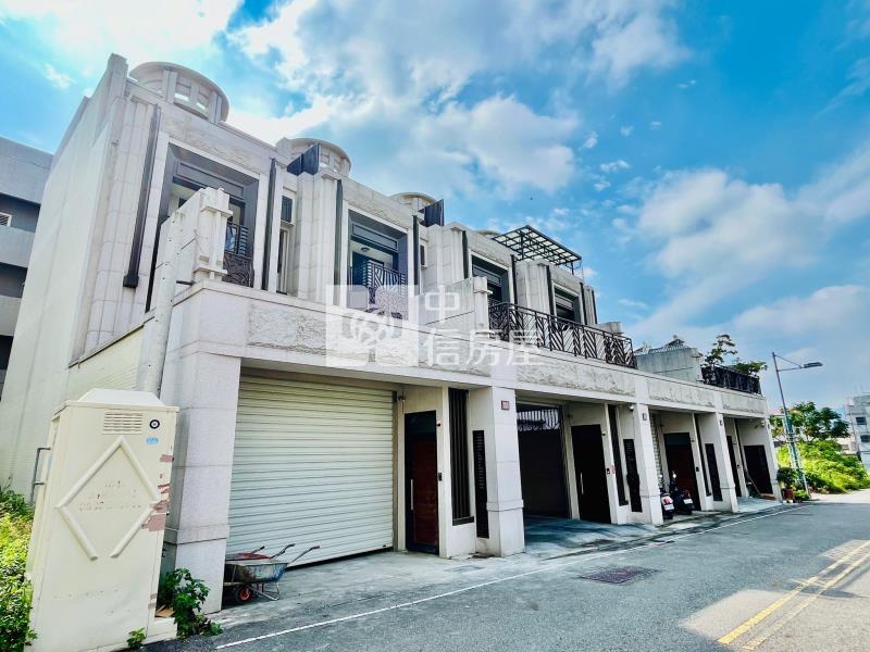 中興首區公園電梯美墅房屋室內格局與周邊環境