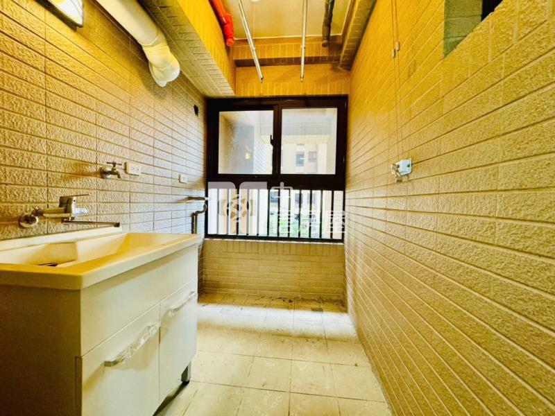 樹孝商圈*中國醫BOT全新未住美三房+平車房屋室內格局與周邊環境