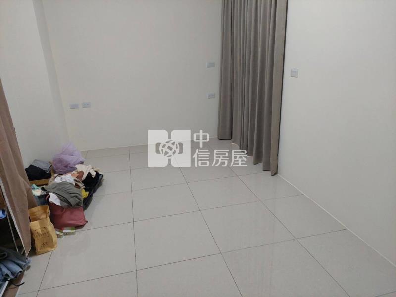 文化路旁全新別墅房屋室內格局與周邊環境