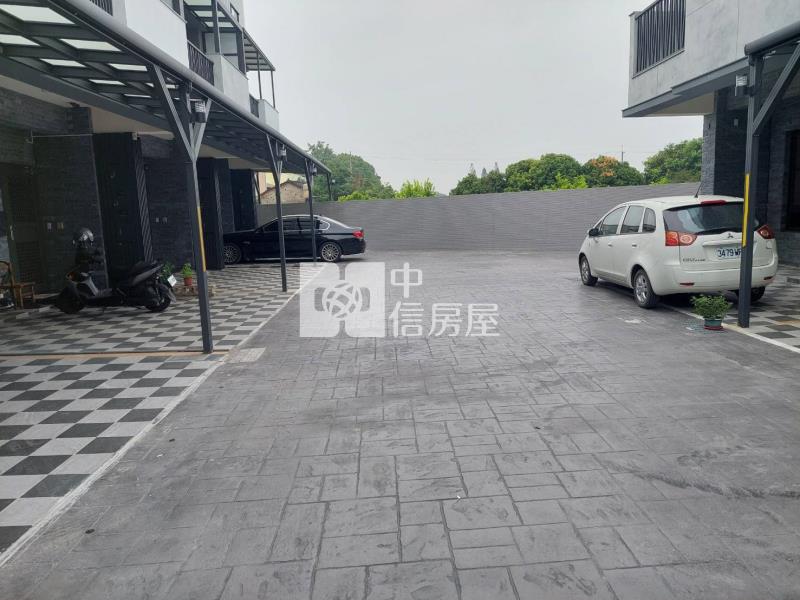 文化路旁全新別墅房屋室內格局與周邊環境