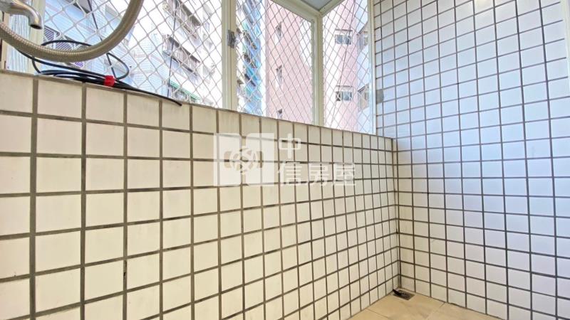 一中商圈高樓視野兩房平車房屋室內格局與周邊環境