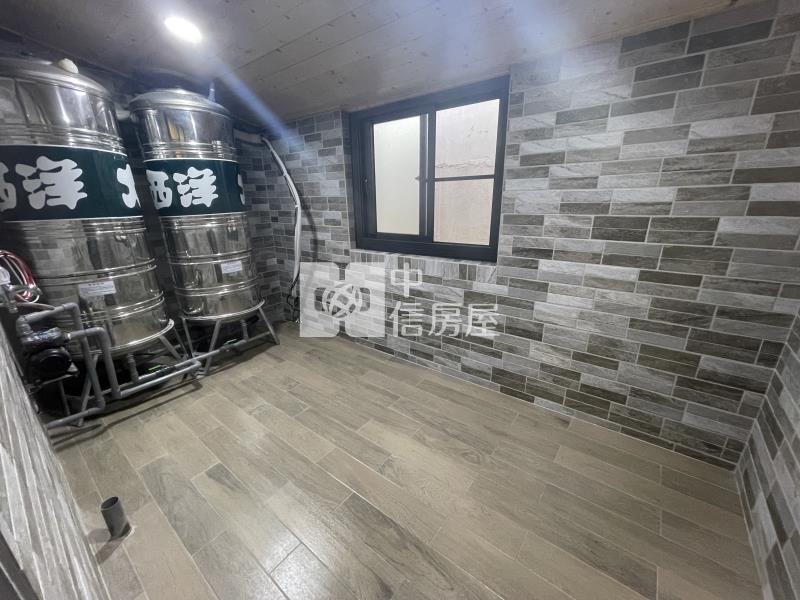 鼎中商圈文藻透天車庫房屋室內格局與周邊環境