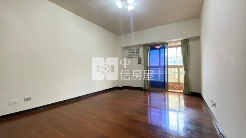 太子建設大三房休旅車位稀有釋出房屋室內格局與周邊環境