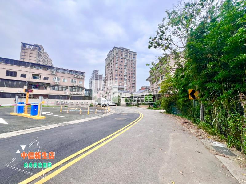 過嶺商圈臨8米路方正面寬建地房屋室內格局與周邊環境