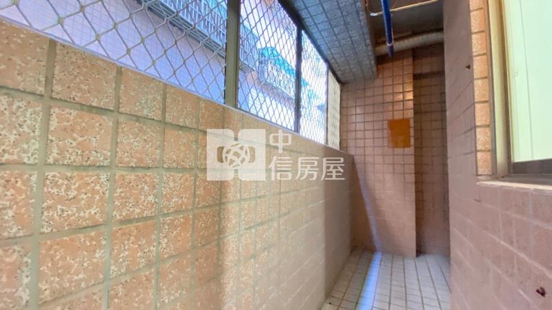 低總價北屯特力屋三房雙陽台房屋室內格局與周邊環境
