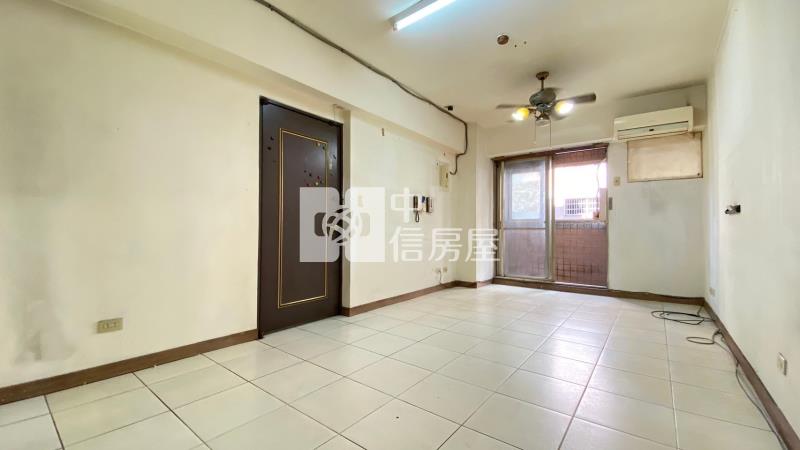 低總價北屯特力屋三房雙陽台房屋室內格局與周邊環境