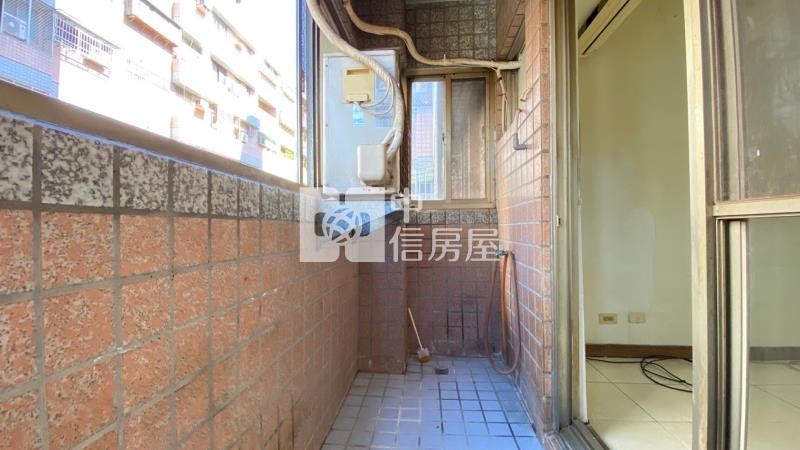 低總價北屯特力屋三房雙陽台房屋室內格局與周邊環境