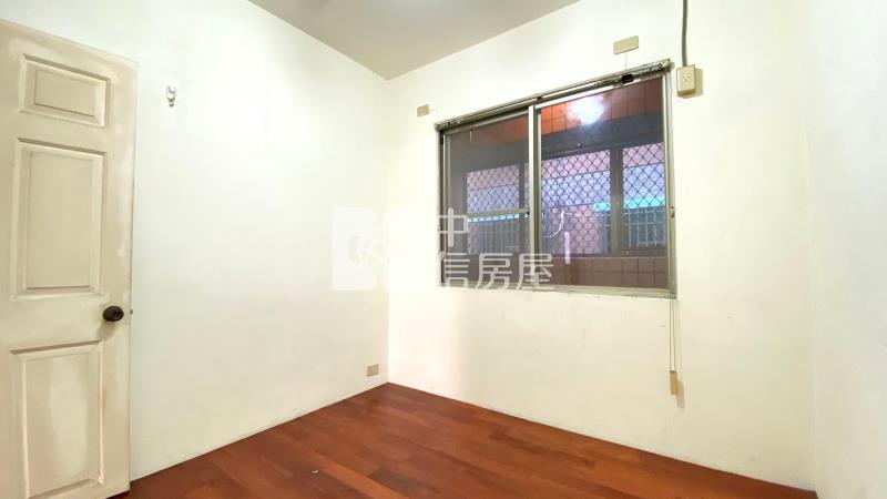 低總價北屯特力屋三房雙陽台房屋室內格局與周邊環境