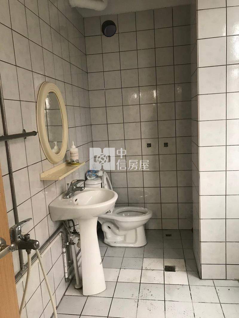 內壢後站三角窗透店房屋室內格局與周邊環境