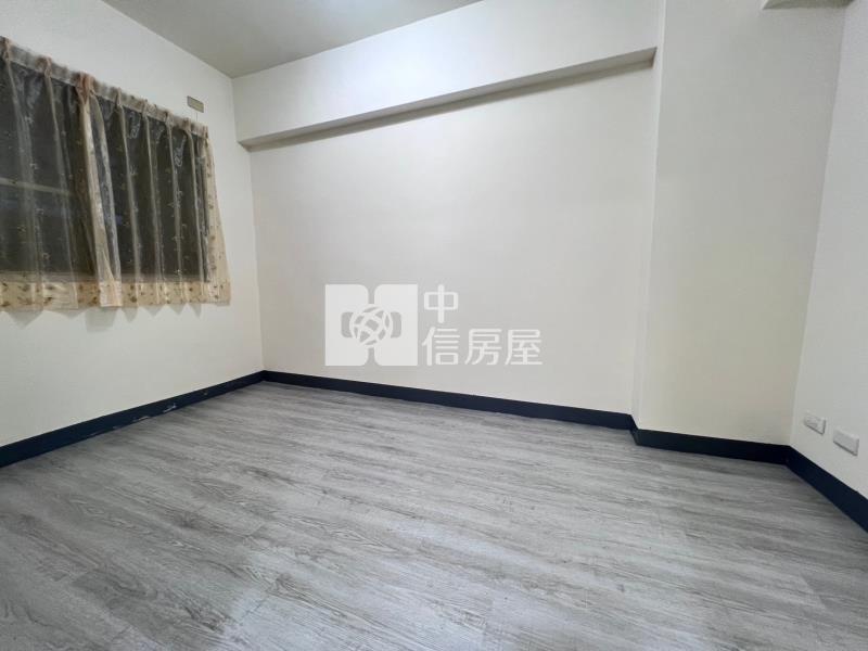 文心四房平車房屋室內格局與周邊環境