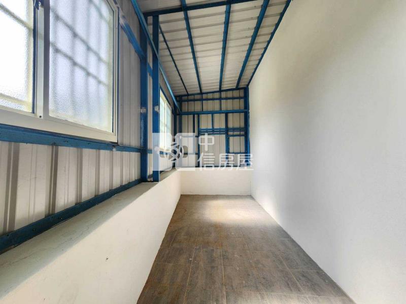 近社皮飯湯車庫別墅房屋室內格局與周邊環境