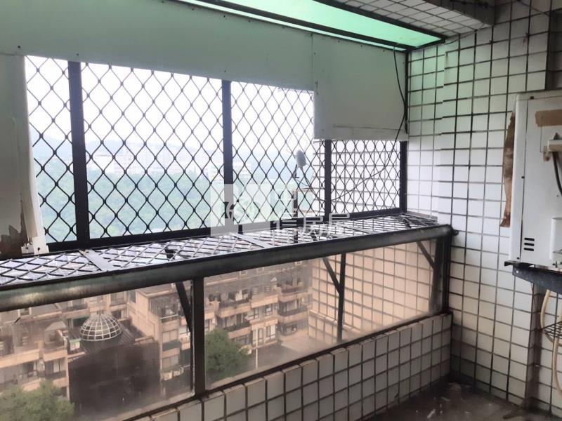 ●陽光樓中樓+車位房屋室內格局與周邊環境