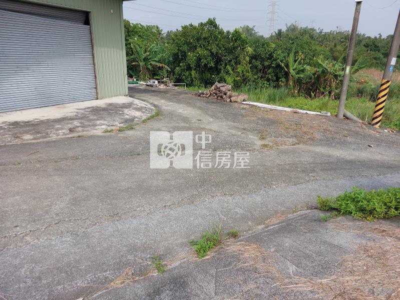 左鎮近化石館6.3分有水電平坦農地房屋室內格局與周邊環境