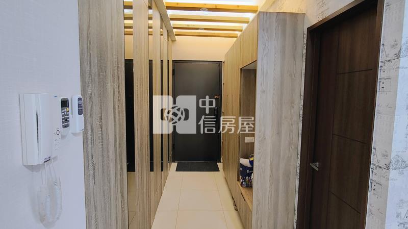 ＂潤隆＂次頂三房B1平車房屋室內格局與周邊環境