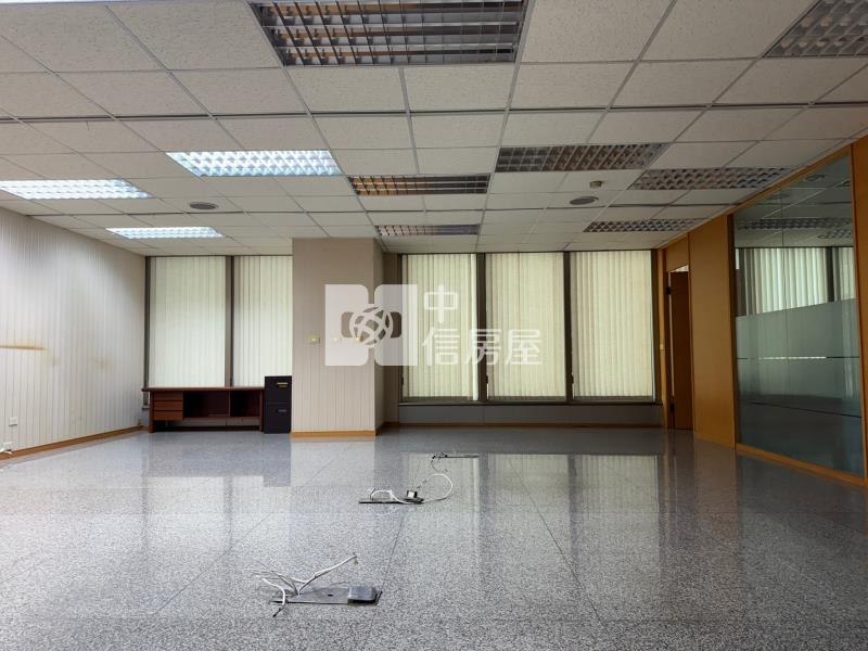 高雄海景曼哈頓財經總部房屋室內格局與周邊環境