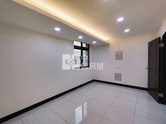 華勛市場活巷整新美透天房屋室內格局與周邊環境