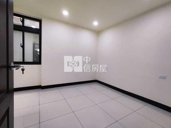 華勛市場活巷整新美透天房屋室內格局與周邊環境