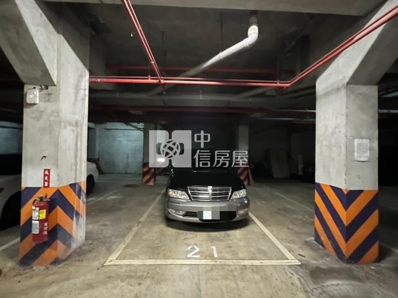 中壢富台國小雙車位店面別墅房屋室內格局與周邊環境
