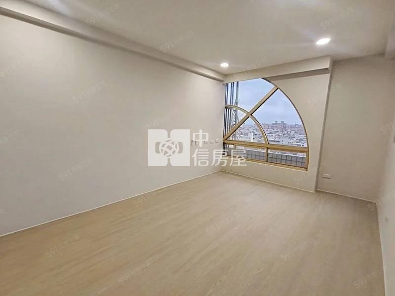 超美樓中樓房屋室內格局與周邊環境