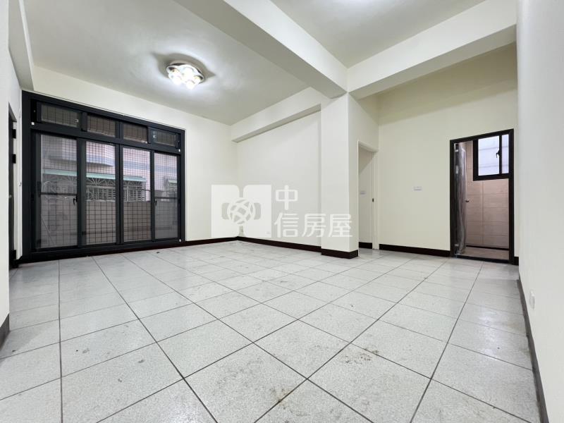 大竹國小.近市區三面採光整新電梯三房房屋室內格局與周邊環境