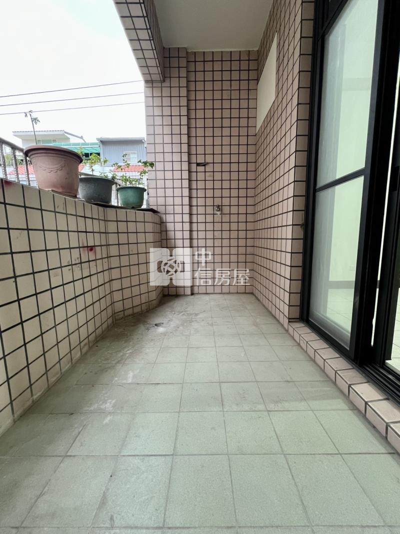 大竹國小.近市區三面採光整新電梯三房房屋室內格局與周邊環境
